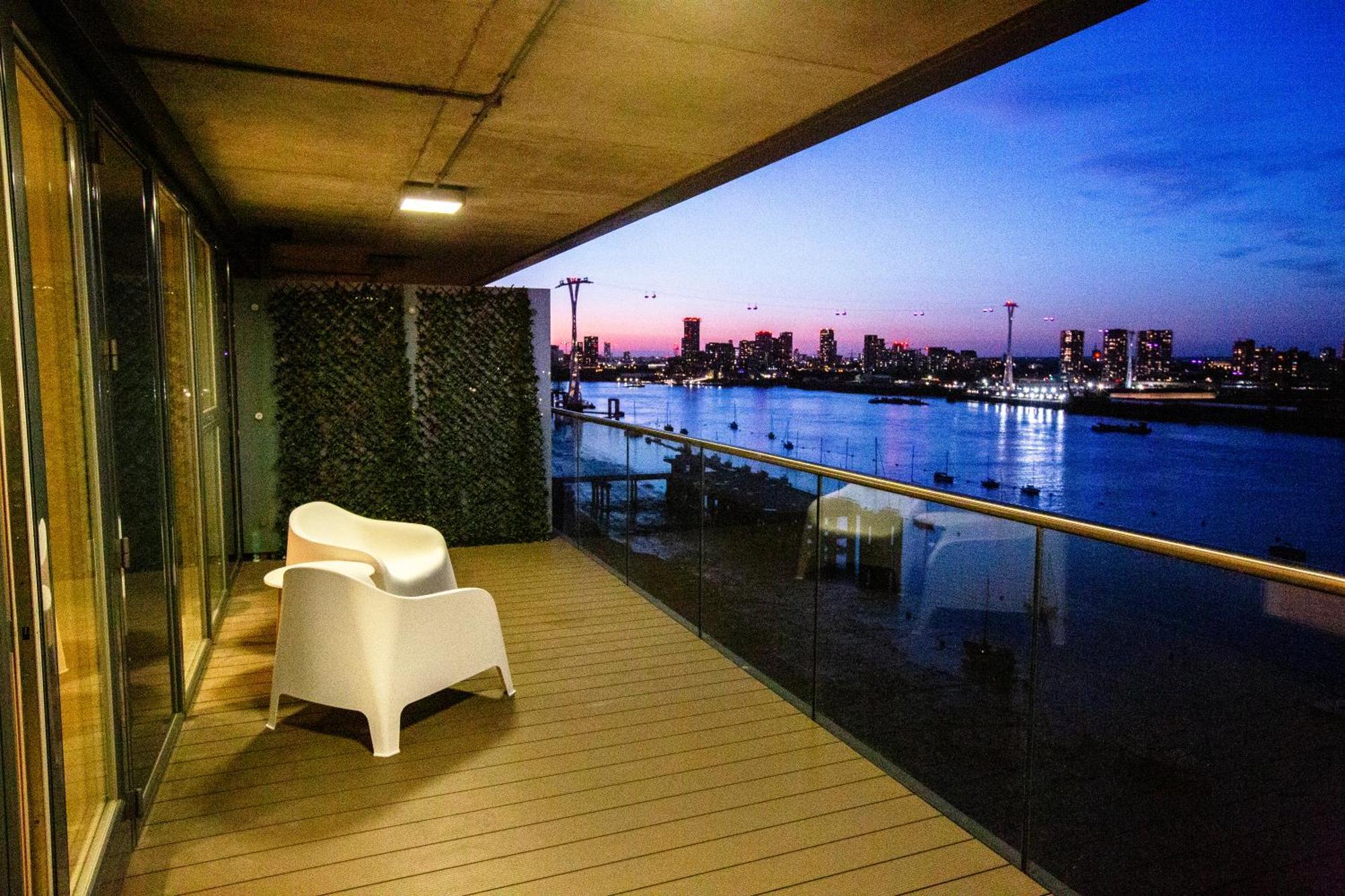Waterfront- London Greenwich O2 Arena 2 Bed Flat Extérieur photo