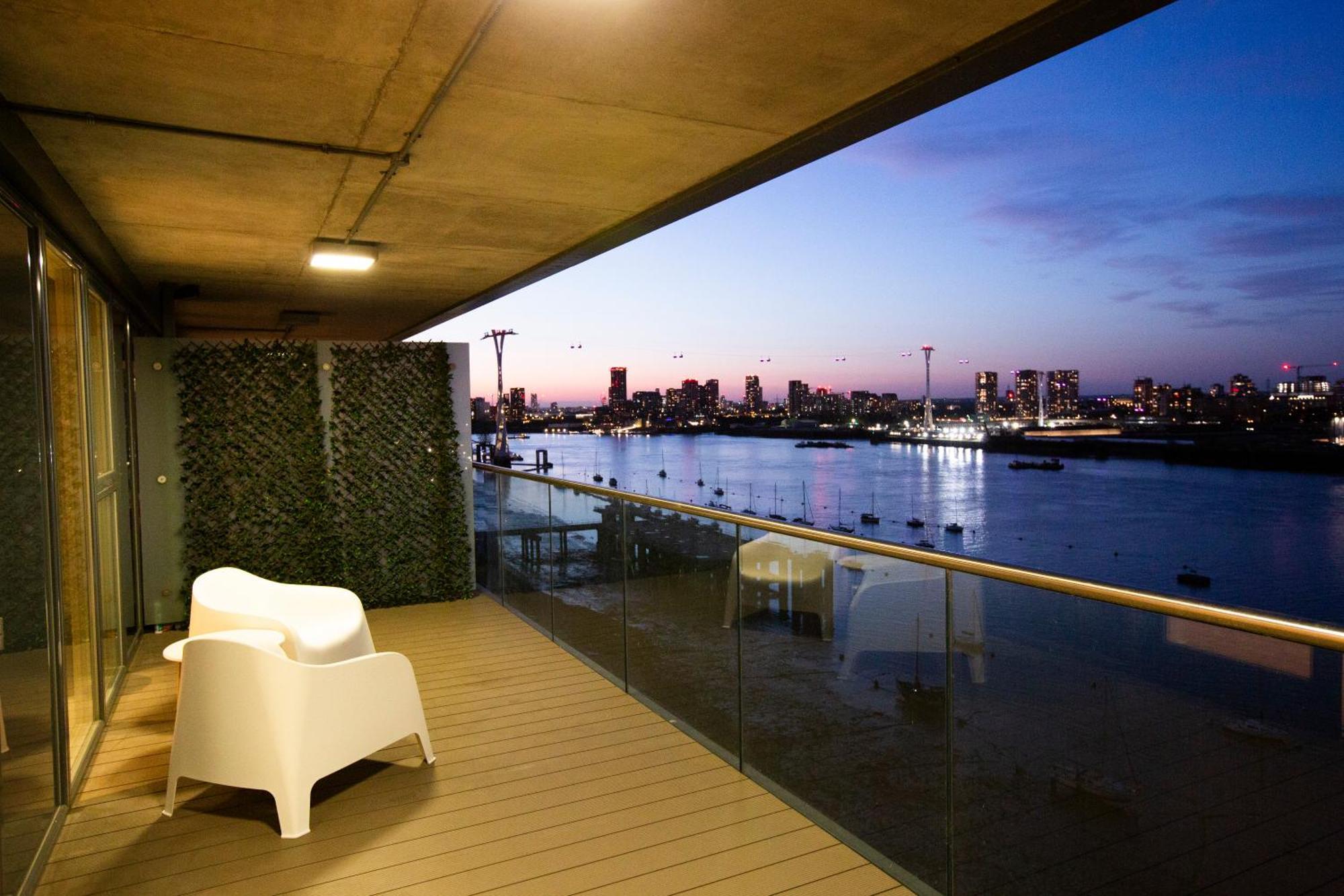 Waterfront- London Greenwich O2 Arena 2 Bed Flat Extérieur photo